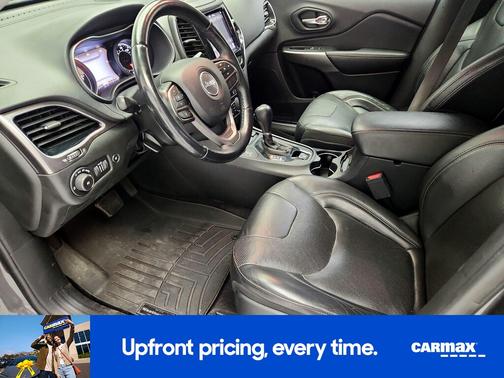 Gray 2019 Jeep Cherokee Limited