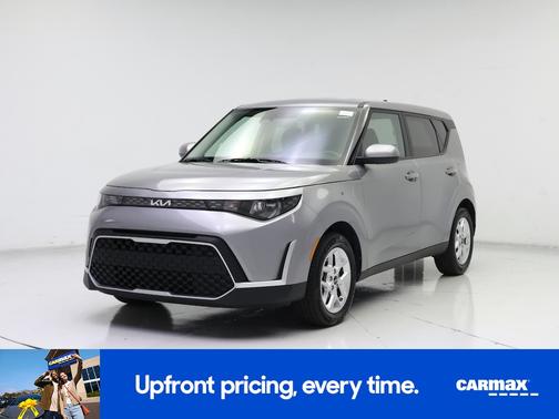 Gray 2025 Kia Soul LX