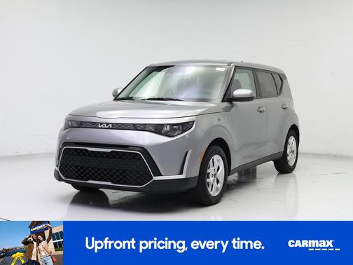 Gray 2025 Kia Soul LX