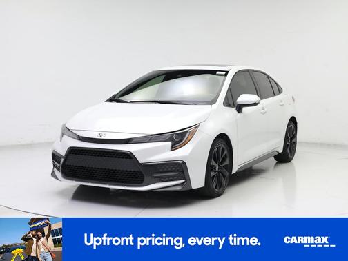 White 2022 Toyota Corolla SE
