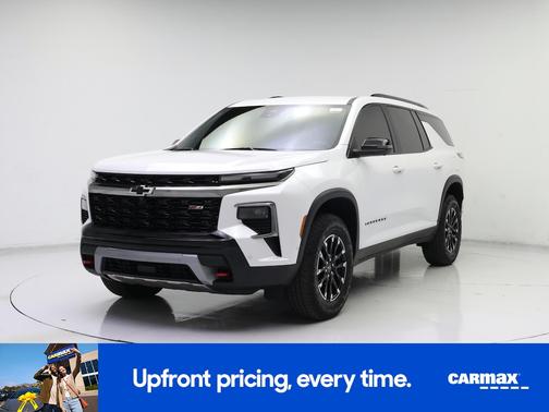 White 2025 Chevrolet Traverse Z71