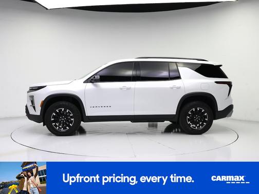 White 2025 Chevrolet Traverse Z71