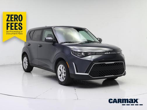 Gray 2025 Kia Soul LX
