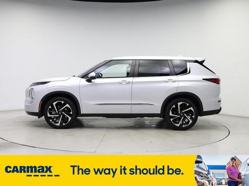 2022 Mitsubishi Outlander ES