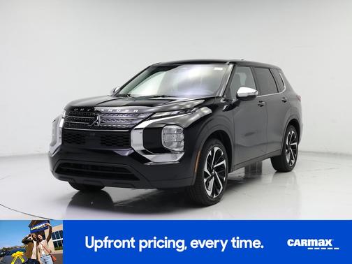 Black 2022 Mitsubishi Outlander ES
