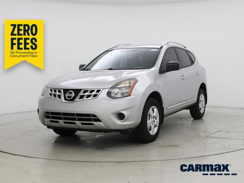 Silver 2015 Nissan Rogue Select S