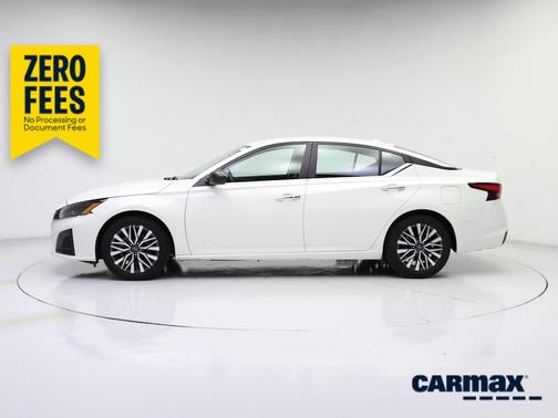 White 2025 Nissan Altima SV