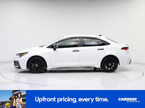 White 2020 Toyota Corolla SE Night Shade