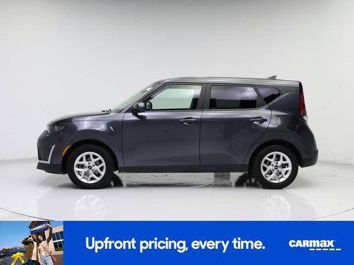 Gray 2025 Kia Soul LX