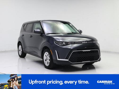 Gray 2025 Kia Soul LX