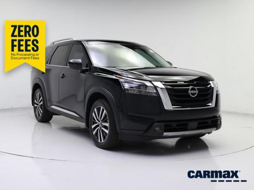 Black 2022 Nissan Pathfinder Platinum
