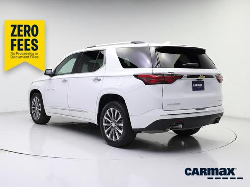 White 2023 Chevrolet Traverse Premier