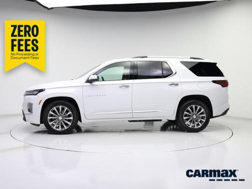 White 2023 Chevrolet Traverse Premier
