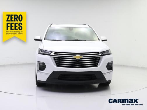 White 2023 Chevrolet Traverse Premier