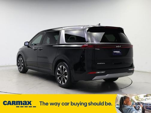 2023 Kia Carnival EX