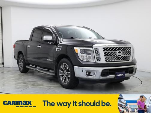 2017 Nissan Titan SL