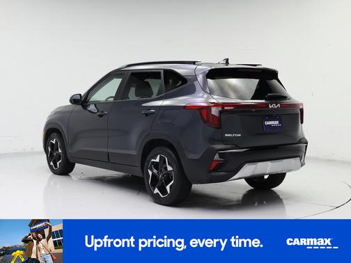 Gray 2025 Kia Seltos S