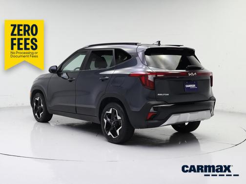Gray 2025 Kia Seltos S