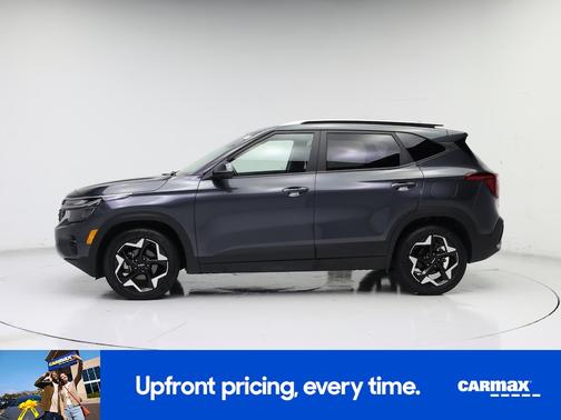 Gray 2025 Kia Seltos S