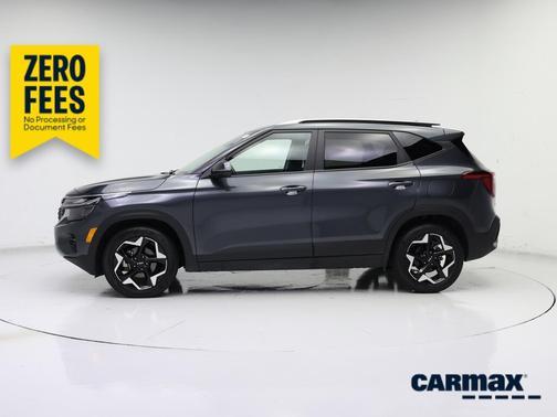 Gray 2025 Kia Seltos S
