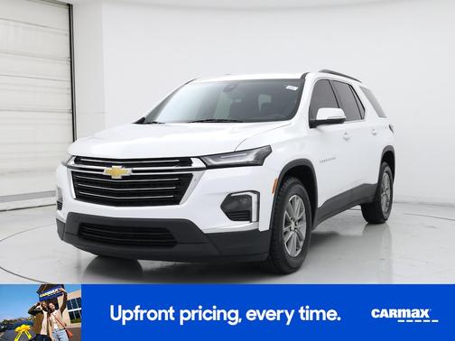 White 2023 Chevrolet Traverse LT Cloth