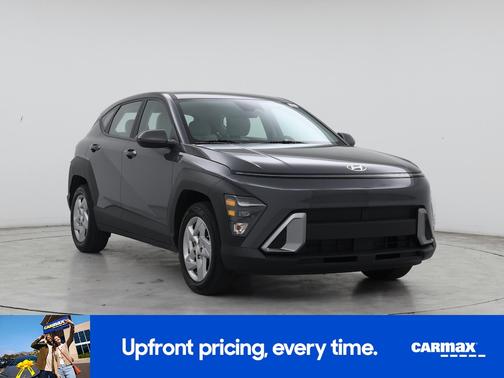 Gray 2025 Hyundai KONA SE