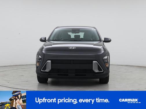 Gray 2025 Hyundai KONA SE