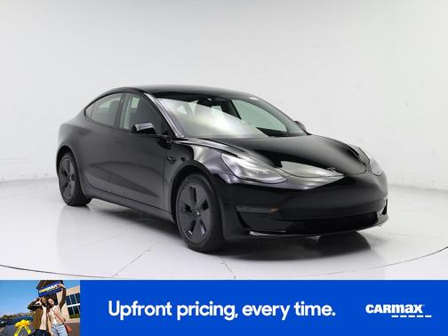 Black 2023 Tesla Model 3
