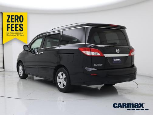 Black 2017 Nissan Quest SV