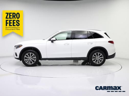 White 2024 Mercedes-Benz GLC 300