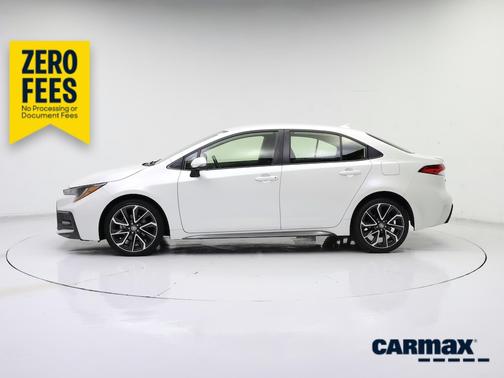 White 2021 Toyota Corolla SE