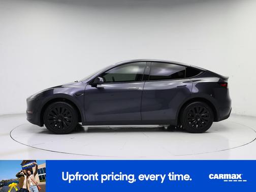 Gray 2024 Tesla Model Y Long Range