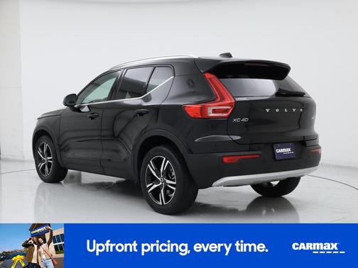 2023 Volvo XC40 B4 Plus Bright Theme