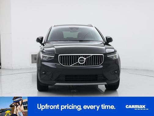 2023 Volvo XC40 B4 Plus Bright Theme