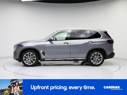 Gray 2024 BMW X5 PHEV xDrive50e