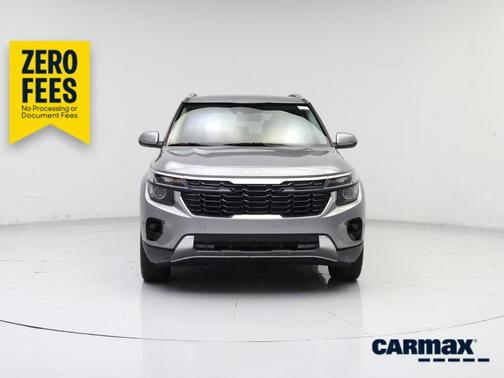 Gray 2025 Kia Seltos S