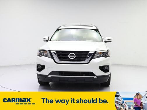 2017 Nissan Pathfinder Platinum