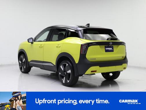 Green 2026 Nissan Kicks SR