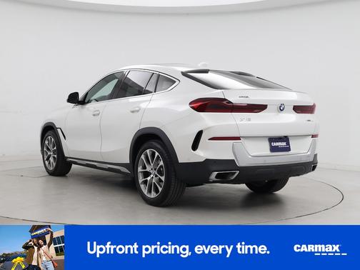 White 2021 BMW X6 xDrive40i