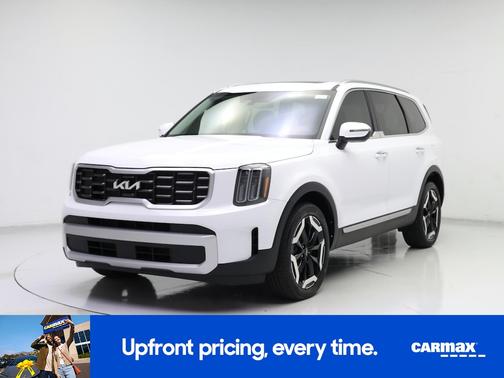 White 2025 Kia Telluride S