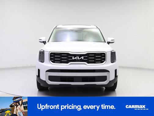 White 2025 Kia Telluride S