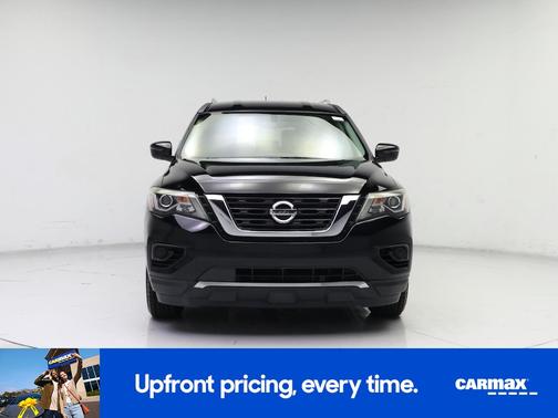 Black 2018 Nissan Pathfinder SV