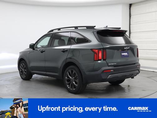Green 2023 Kia Sorento X-Line EX