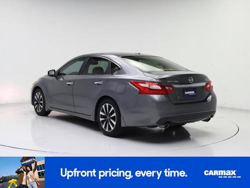 Gray 2016 Nissan Altima SL
