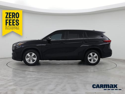 Black 2023 Toyota Highlander LE