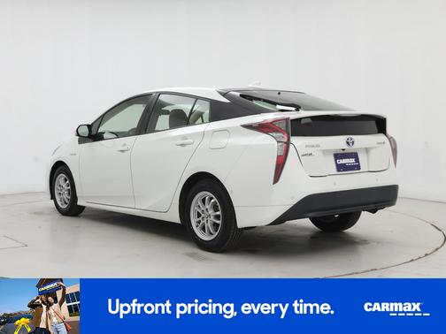 White 2018 Toyota Prius Three