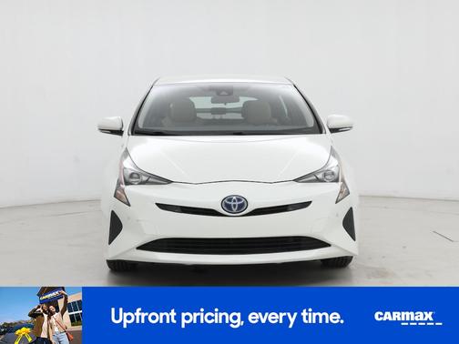 White 2018 Toyota Prius Three