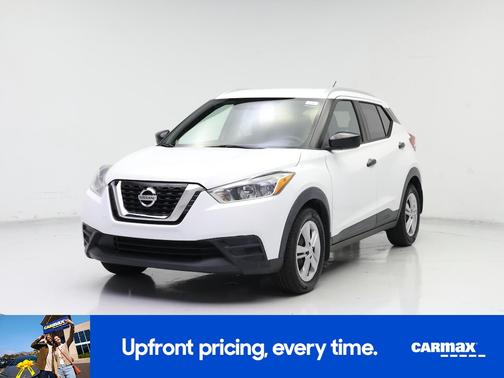 White 2019 Nissan Kicks S