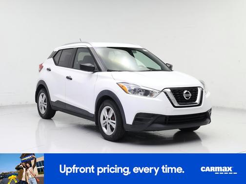 White 2019 Nissan Kicks S