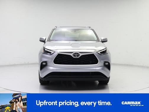 Silver 2021 Toyota Highlander XLE
